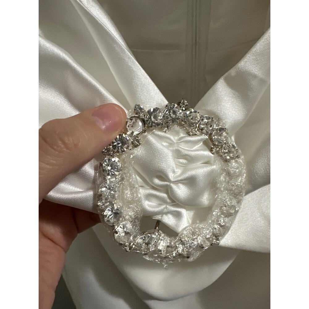 Gigii's June Dress White size Med - Picture 4 of 13